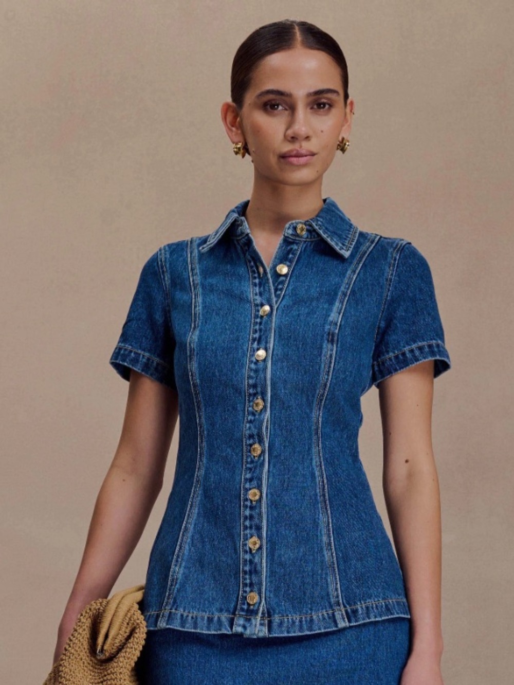Meshki Blue Denim Short Sleeve Button-Down Shirt